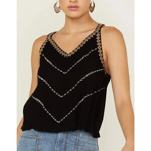 SHYANNE WOMEN'S SOUTHWESTERN EMBROIDERED V-NECK CAMI SIZE S.